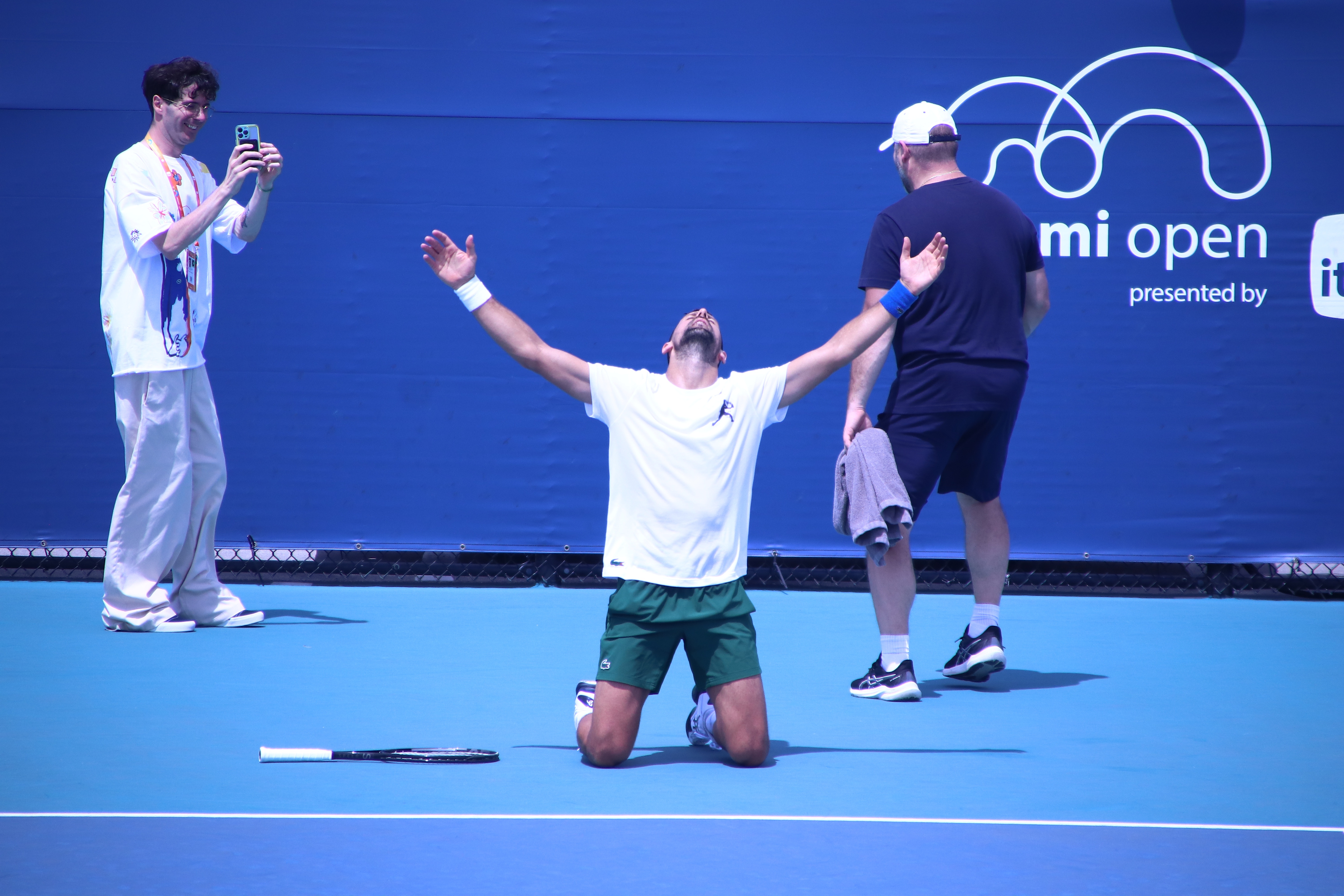 开云体育-德布劳内焦点对战，德约科维奇与70激战FPX分钟，锐不可当胜负难料！