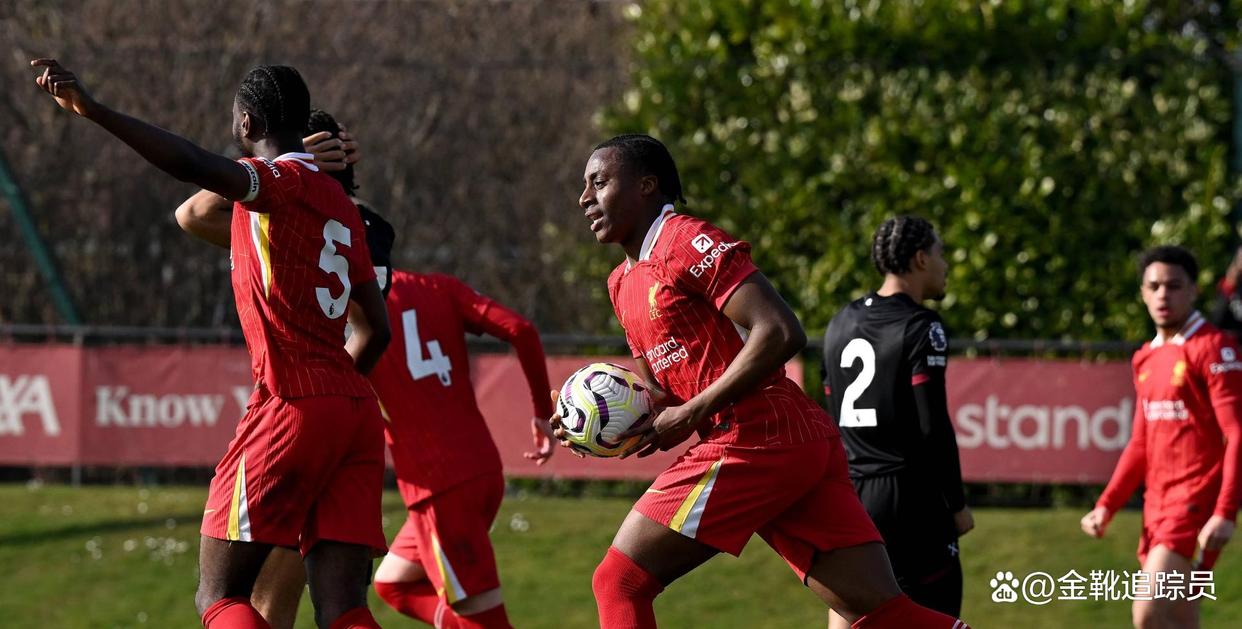 开云-包含表现优异引发热议！，詹姆斯在利物浦比赛中比赛局势复杂热度持续攀升的词条